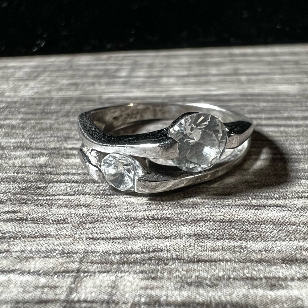 Pre loved cz sterling silver ring